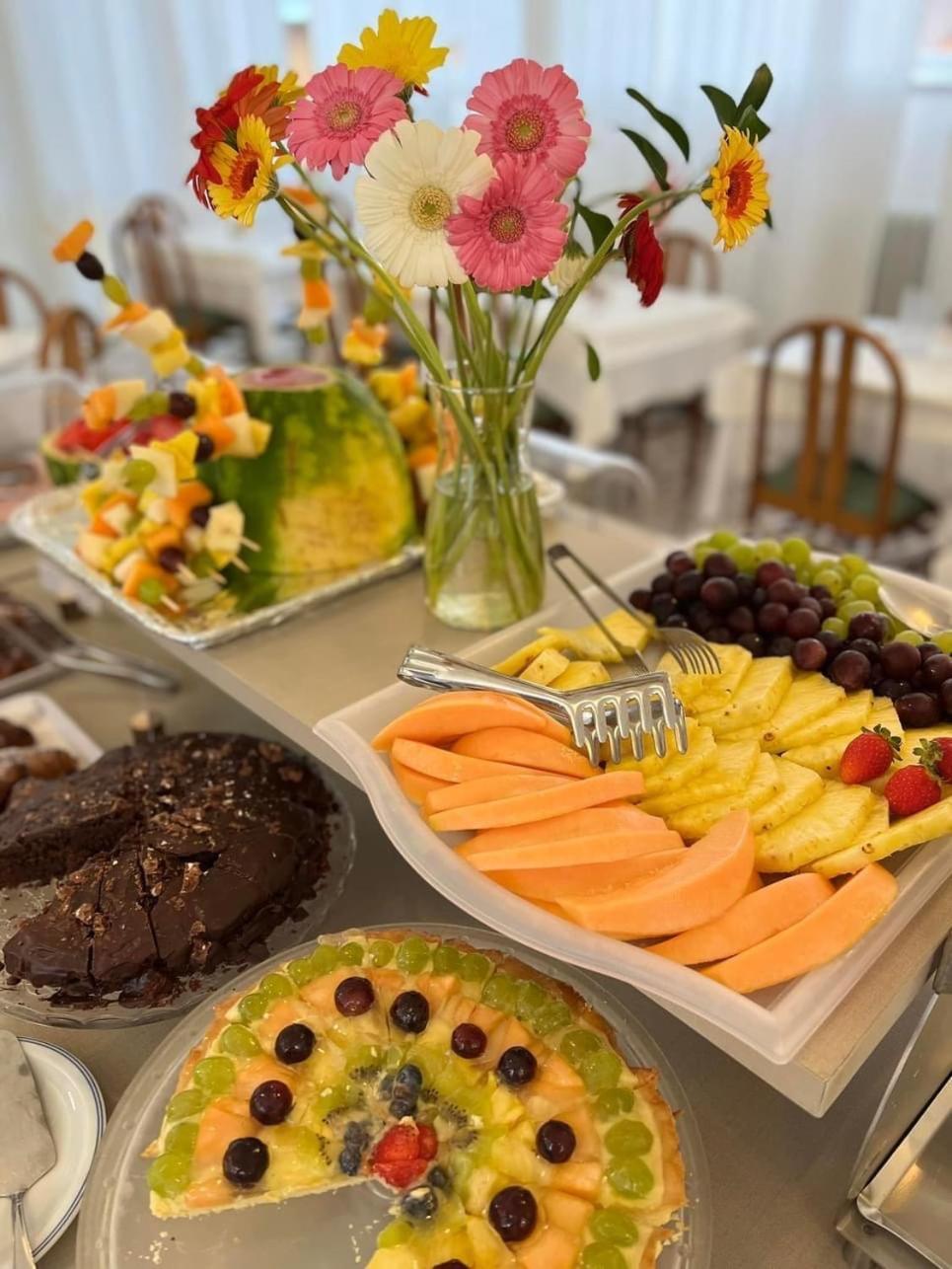 Hotel Fiorenza & Banksia Meuble Аласио Екстериор снимка