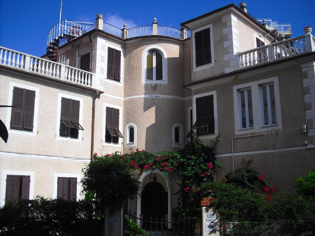 Hotel Fiorenza & Banksia Meuble Аласио Екстериор снимка